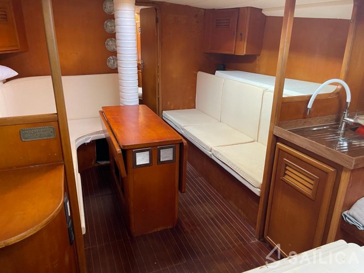 Sail boat - Yacht Charter Sailica