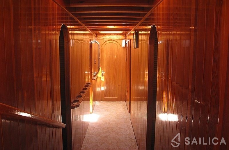 Gulet - Yacht Charter Sailica