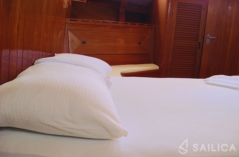 Gulet - Yacht Charter Sailica