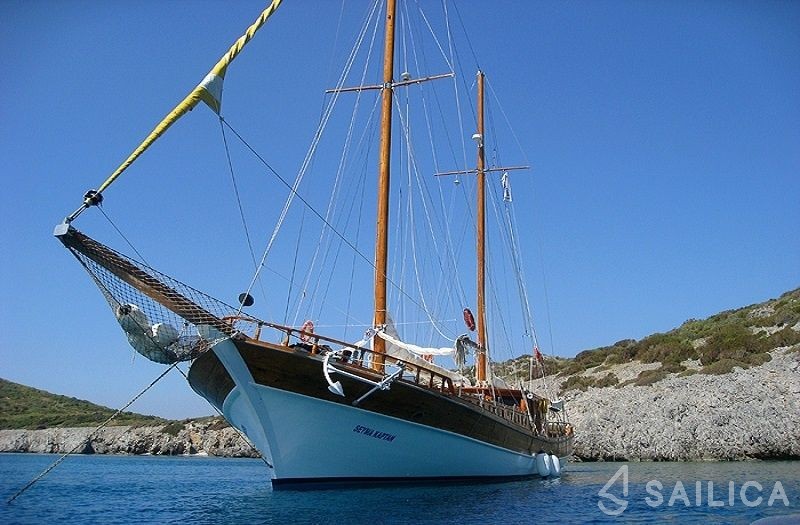 Gulet - Yacht Charter Sailica