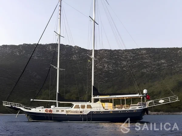 Gulet - Yacht Charter Sailica