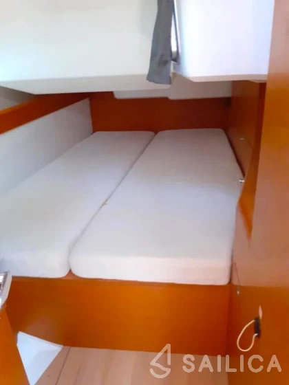 Sun Odyssey 479 - Yacht Charter Sailica