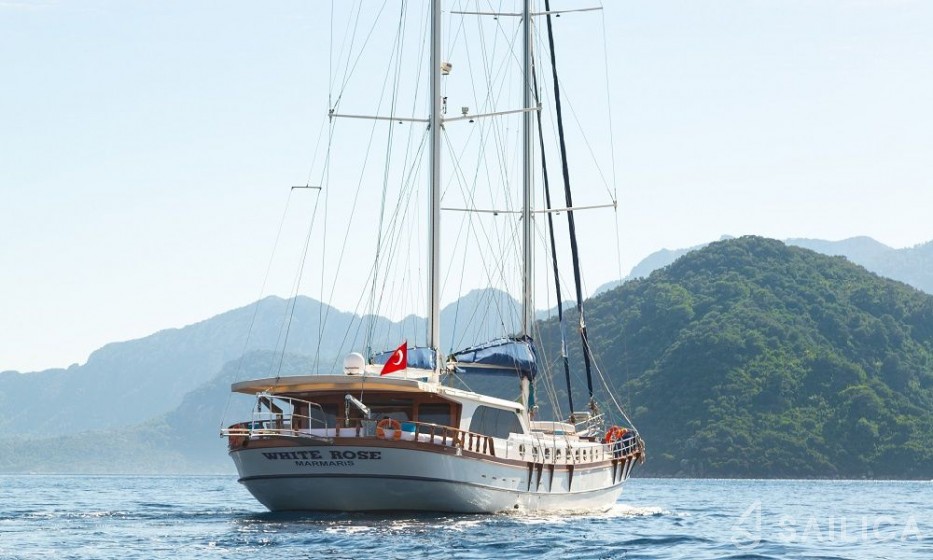 Gulet - Yacht Charter Sailica