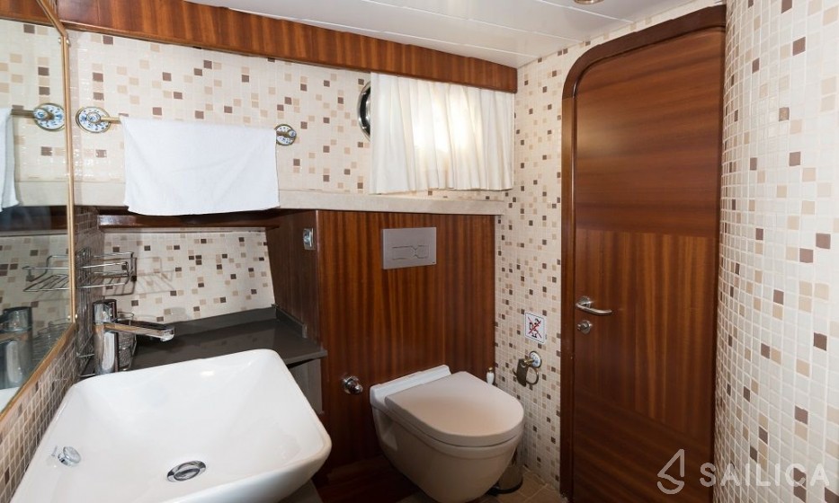 Gulet - Yacht Charter Sailica