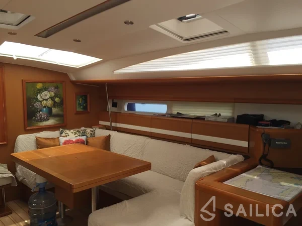 Jeanneau 53 - Yacht Charter Sailica