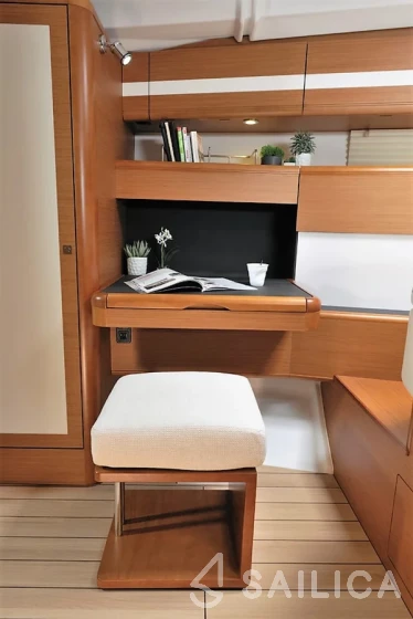 Jeanneau 53 - Yacht Charter Sailica