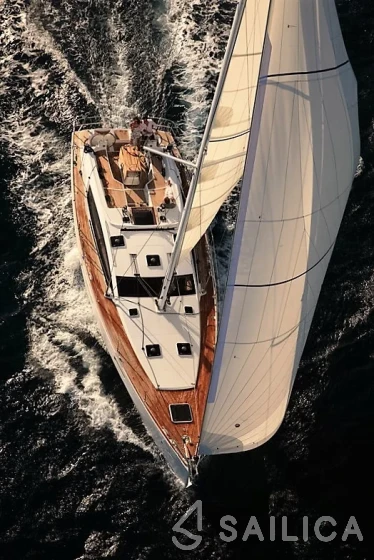 Jeanneau 53 - Yacht Charter Sailica
