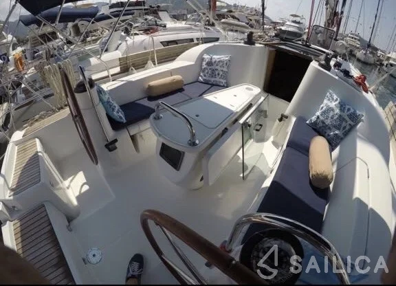 Sun Odyssey 39i - Yacht Charter Sailica