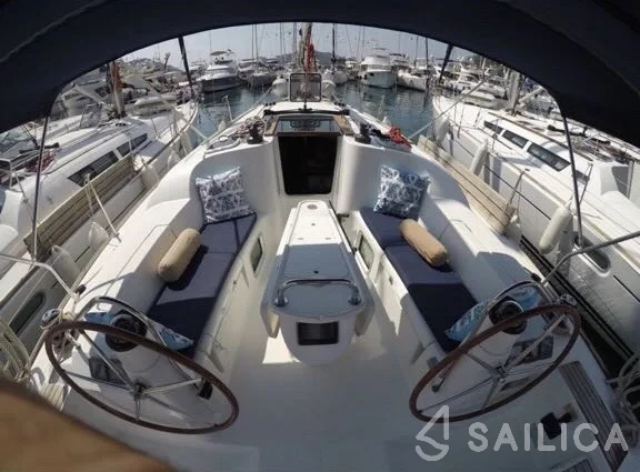 Sun Odyssey 39i - Yacht Charter Sailica