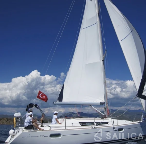 Sun Odyssey 39i - Yacht Charter Sailica