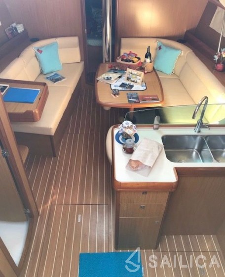 Sun Odyssey 39i - Yacht Charter Sailica