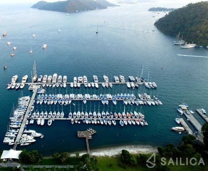 Sun Odyssey 39i - Yacht Charter Sailica