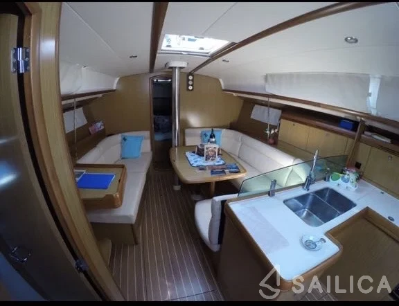 Sun Odyssey 39i - Yacht Charter Sailica