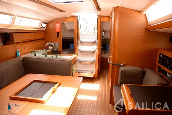 Sun Odyssey 419 - Yacht Charter Sailica