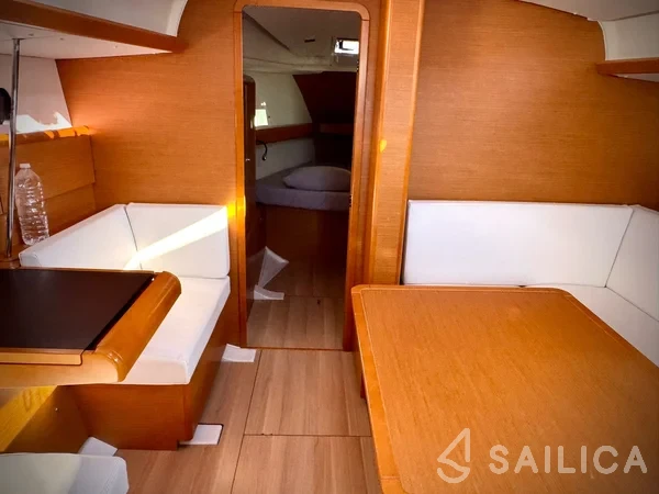 Sun Odyssey 419 - Yacht Charter Sailica