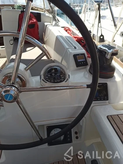 Sun Odyssey 419 - Yacht Charter Sailica