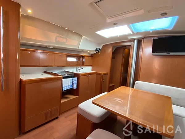 Sun Odyssey 440 - Yacht Charter Sailica