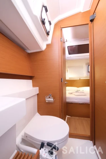 Sun Odyssey 440 - Yacht Charter Sailica