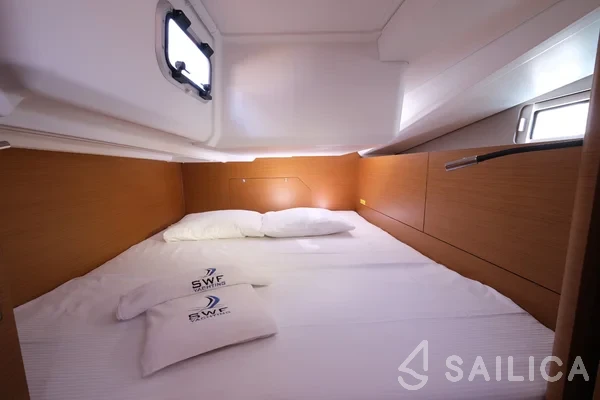 Sun Odyssey 440 - Yacht Charter Sailica