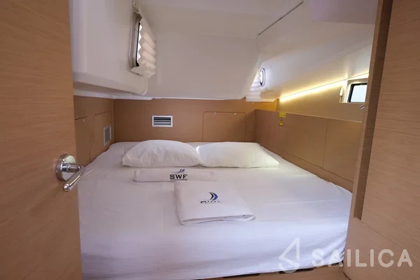 Sun Odyssey 490 - Yacht Charter Sailica