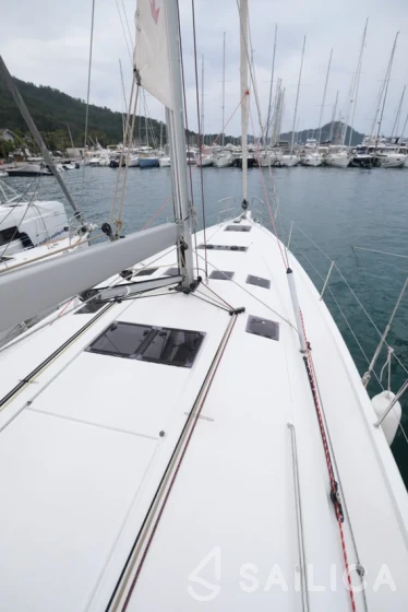 Sun Odyssey 490 - Yacht Charter Sailica