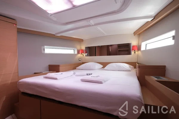 Sun Odyssey 490 - Yacht Charter Sailica