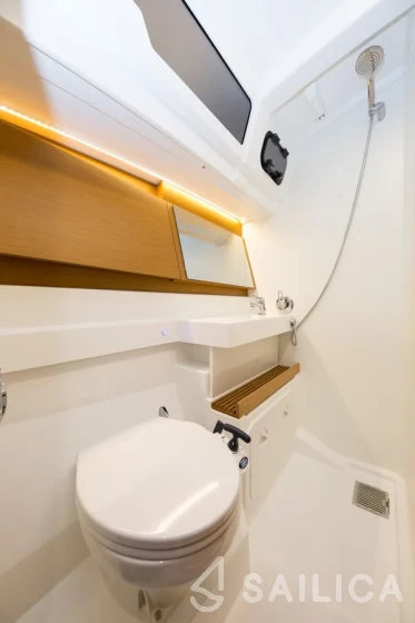 Sun Odyssey 490 - Yacht Charter Sailica