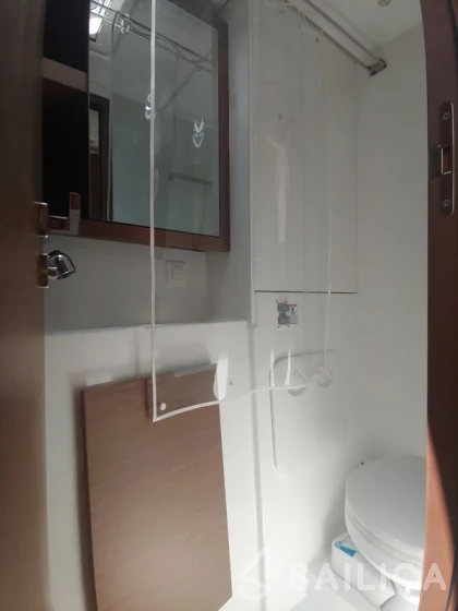 Lagoon 40 - Yacht Charter Sailica