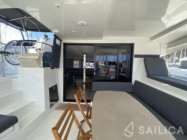 Lagoon 42 - Yacht Charter Sailica