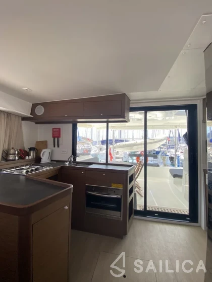 Lagoon 42 - Yacht Charter Sailica