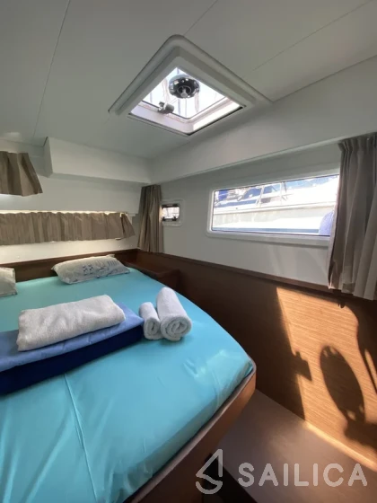 Lagoon 42 - Yacht Charter Sailica