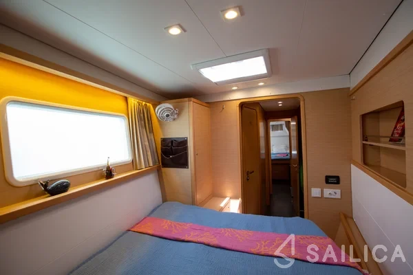 Lagoon 450 - Yacht Charter Sailica