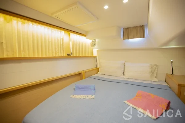 Lagoon 450 - Yacht Charter Sailica