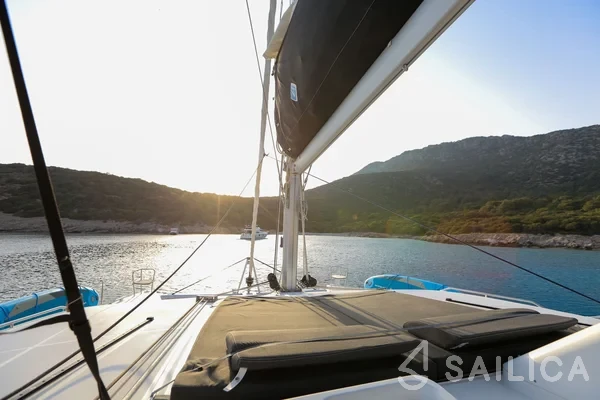 Lagoon 450 - Yacht Charter Sailica