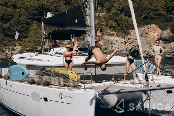 Lagoon 450 - Yacht Charter Sailica