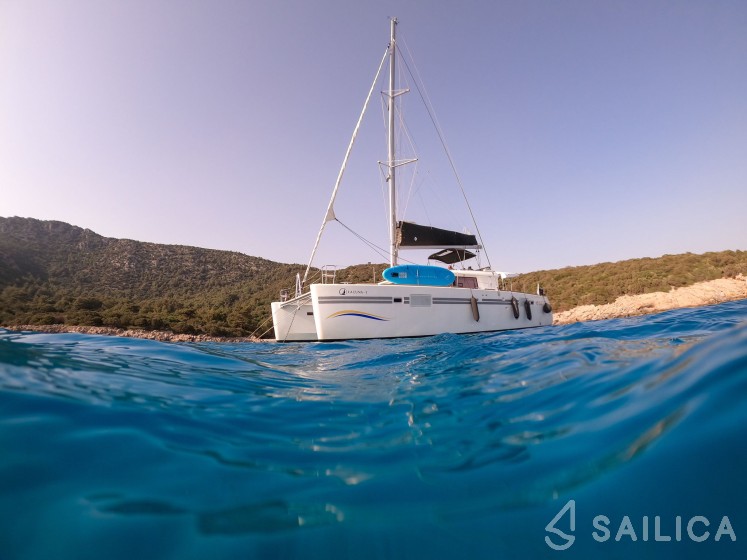 Lagoon 450 - Yacht Charter Sailica