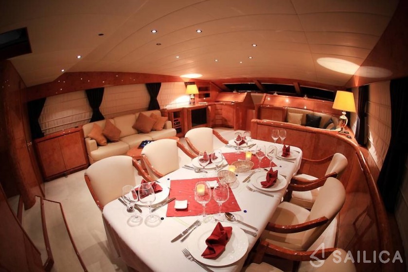 Mangusta 108 - Yacht Charter Sailica