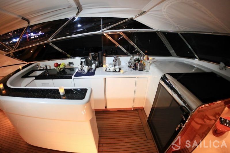 Mangusta 108 - Yacht Charter Sailica