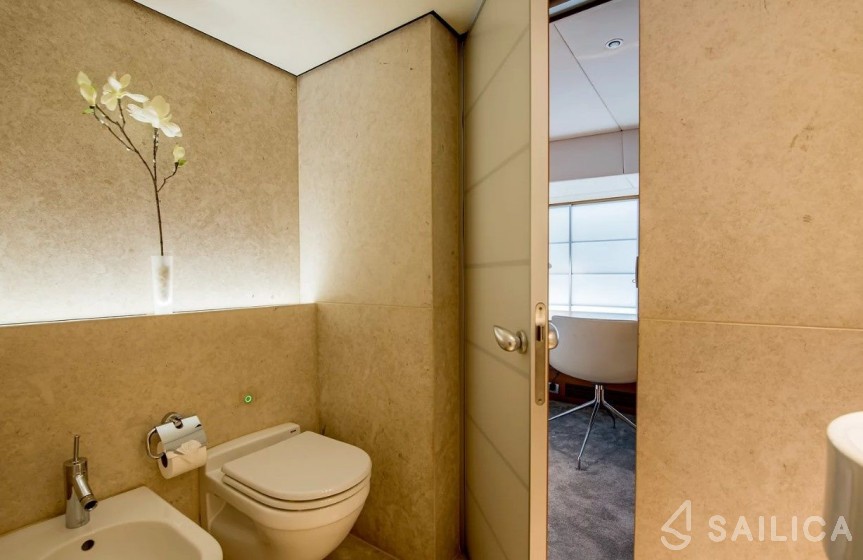 Notika Nedship - Yacht Charter Sailica