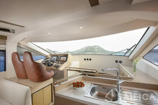 Numarine 62 - Yacht Charter Sailica