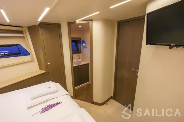 Numarine 62 - Yacht Charter Sailica