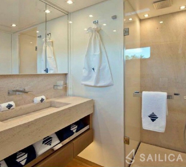 Sanlorenzo 126 - Yacht Charter Sailica