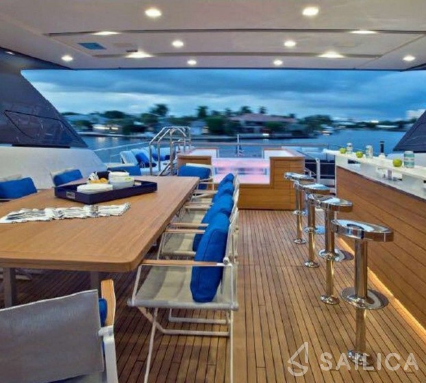 Sanlorenzo 126 - Yacht Charter Sailica