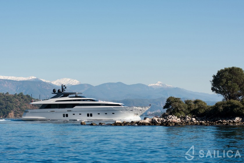Sanlorenzo 126 - Yacht Charter Sailica