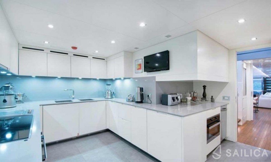 Sanlorenzo 126 - Yacht Charter Sailica