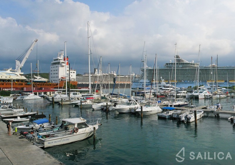 Bali 4.3 - Yacht Charter Sailica