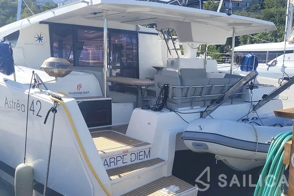 Astréa 42 - Yacht Charter Sailica