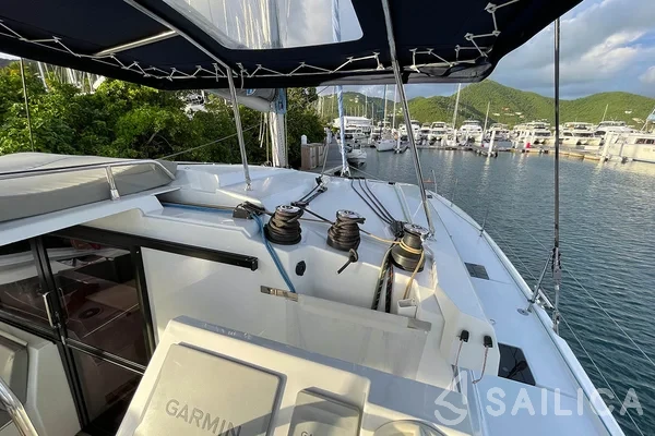 Astréa 42 - Yacht Charter Sailica