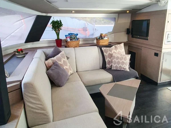 Saona 47 - Yacht Charter Sailica