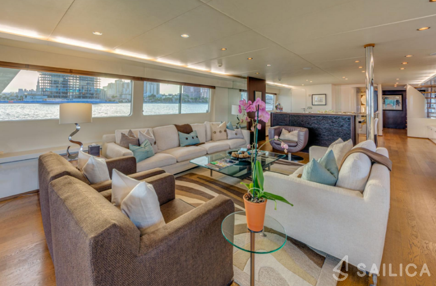 Heesen 130 - Yacht Charter Sailica
